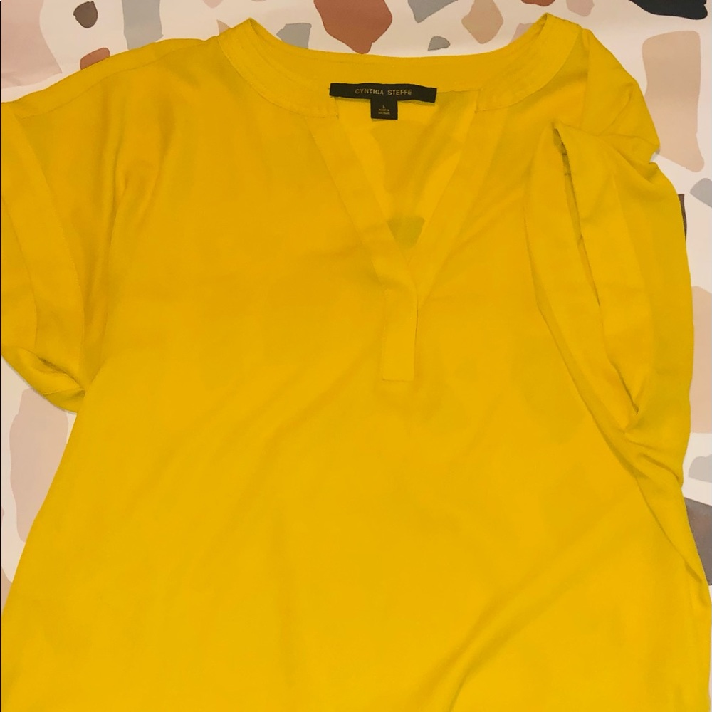 Women’s blouse